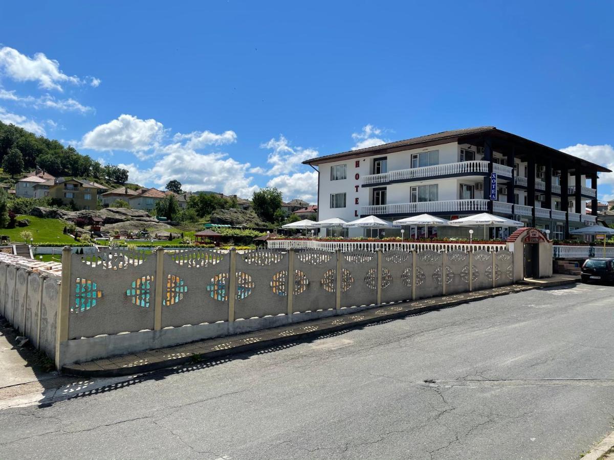 קירקובו Hotel Elit מראה חיצוני תמונה