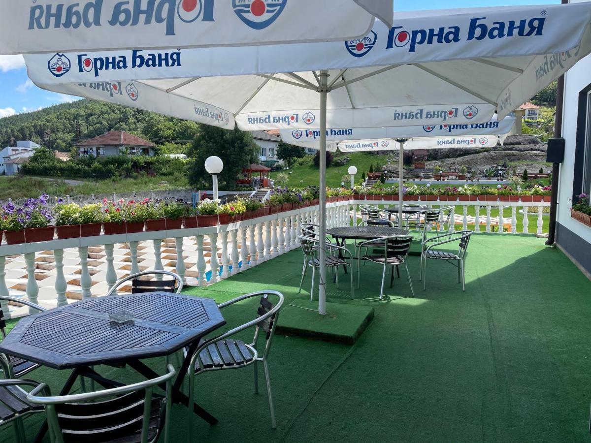 קירקובו Hotel Elit מראה חיצוני תמונה