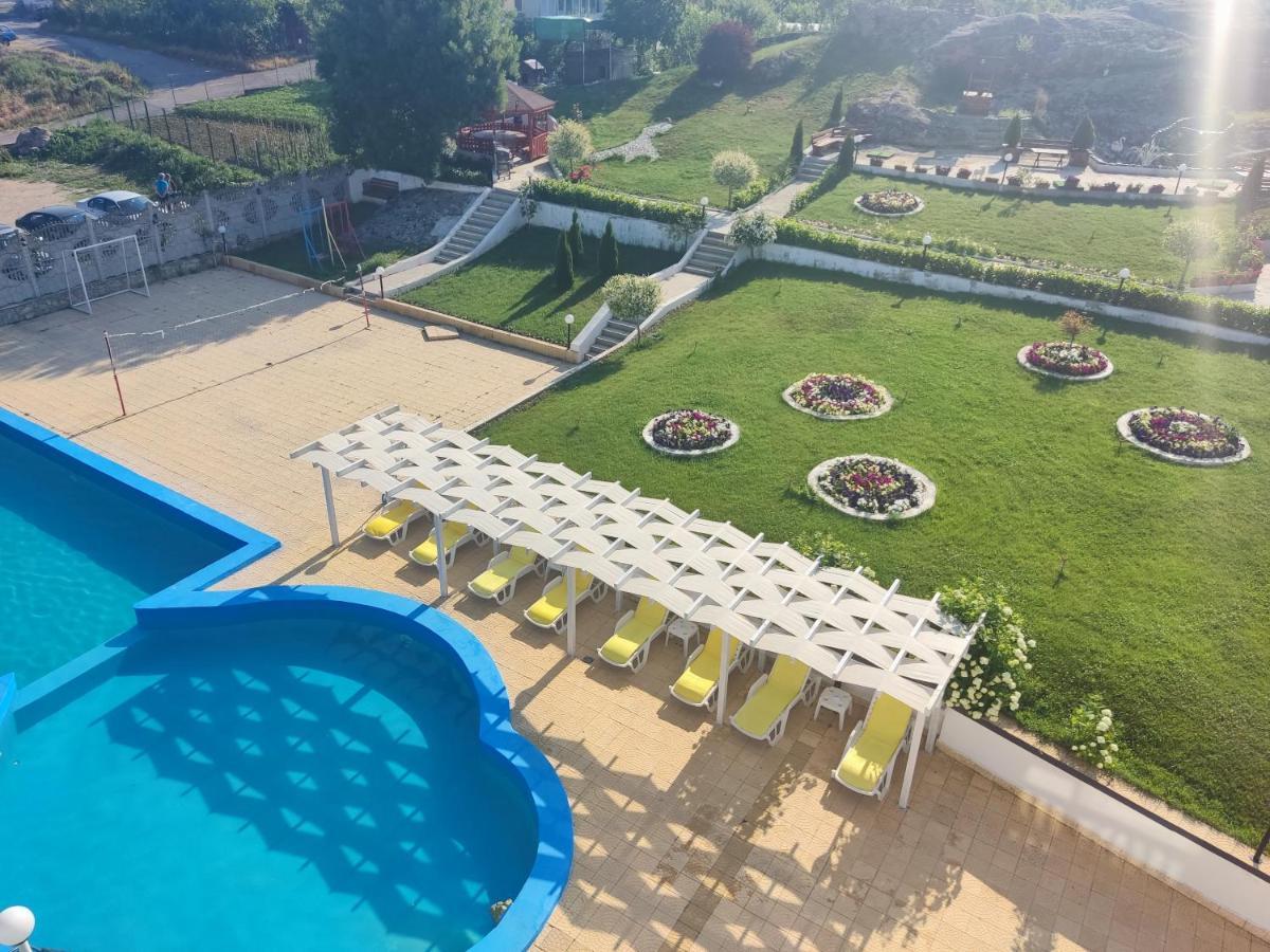 קירקובו Hotel Elit מראה חיצוני תמונה