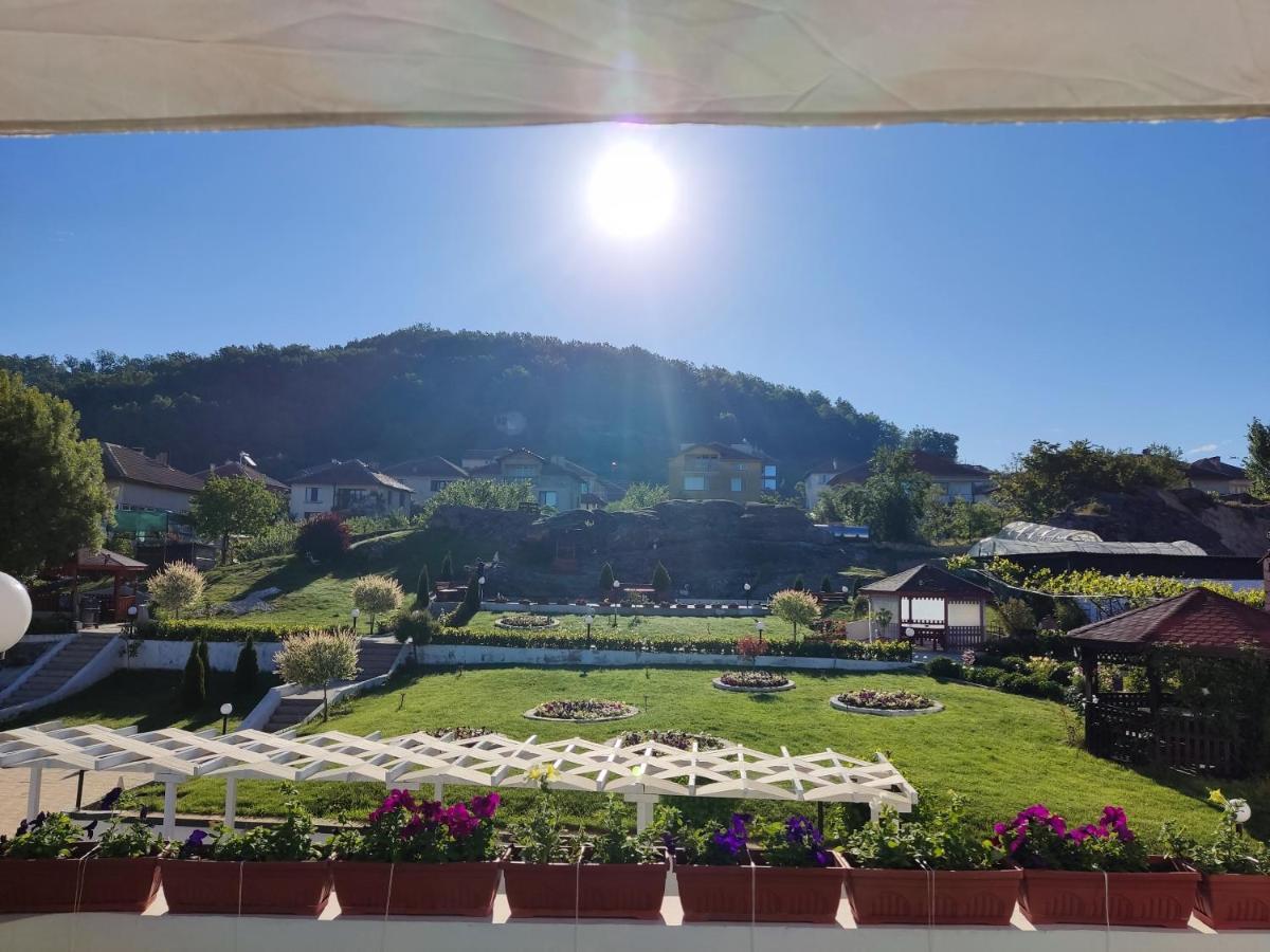 קירקובו Hotel Elit מראה חיצוני תמונה